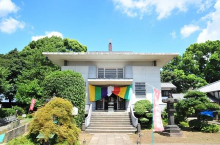 上野桜木霊園浄名院墓苑は、上野公園、上野動物園、国立博物館などが隣接する、やすらぎの聖地