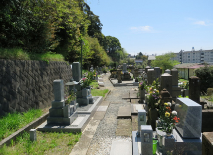 松江市橋南方面にお住まいの方には、お近くで大変よい霊苑です。