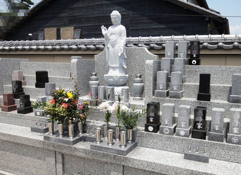 和歌山初の1人墓、2人墓、家族、御先祖墓の永代供養墓「寿光苑」。