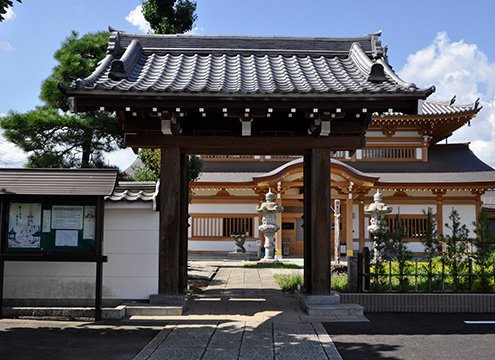 吉祥院 永代供養付墓「雙樹（そうじゅ）」山門