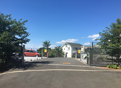 都築まどか霊園（樹木葬/永代供養付墓）駐車場