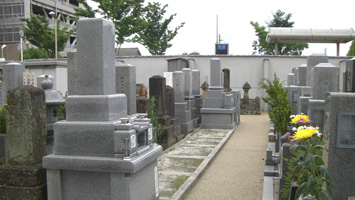 東林寺墓苑