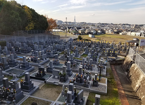 山中田墓地